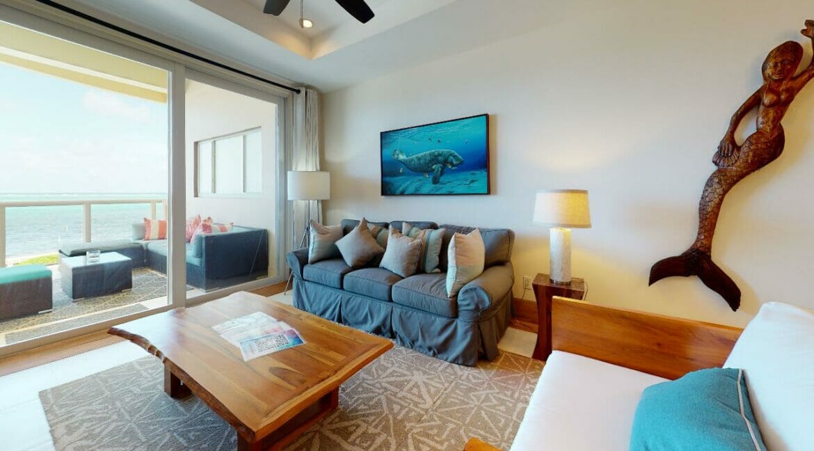 Grand-Caribe-Ocean-Front-Deluxe-BVS22-Living-Room
